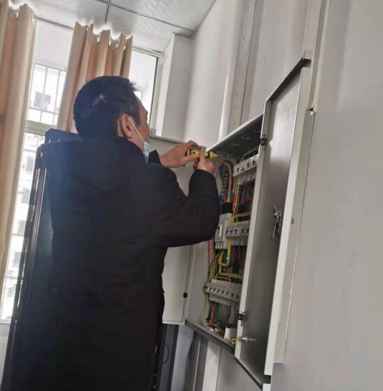 2021年1月15日重庆市万州区交通运输综合行政执法总队电源开关维修服务，由重庆万州渝超物业管理服务有限公司承接，并圆满完成任务，且得到甲方一致好评。