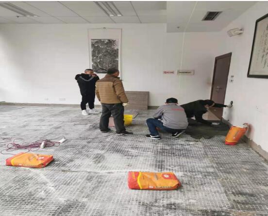 2021年2月16日重庆市万州区政协办公室地砖、瓷砖维修服务，由重庆万州渝超物业管理服务有限公司承接，并圆满完成任务，且得到甲方一致好评。