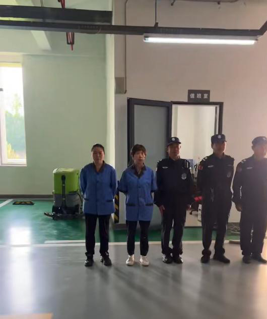 2026年4月20日万州三峡科技馆停车场物业服务由重庆渝超物业管理有限公司承接，并顺利完成任务，且得到甲方一致好评。